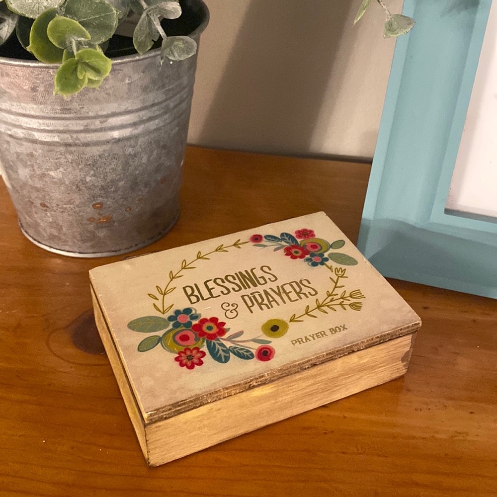 Natural Life Prayer Box